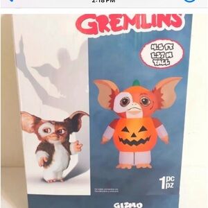 Halloween inflatable Gizmo the gremlin. New in box, never used.